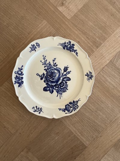 画像2: HBCM モントロー ブルーローズのブーケ 花リム メインプレート 24cm #5  [202506−65]