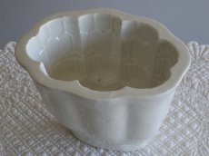 画像1: イギリスアンティーク 白い陶器製 ゼリーモールド (1)