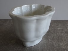 画像21: イギリスアンティーク 白い陶器製 ゼリーモールド (21)