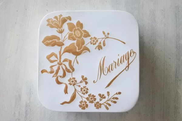 画像1: ドラジェボックス 白地 ゴールド のお花と Mariage 【2020DEC-009】     (1)