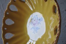 画像6: 南仏陶器 オーバーニュ 黄釉 お花の絵付け レースリムボウル〖202305-28〗 (6)