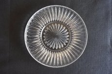 画像1: フランスアンティークプレスガラス 小皿 直径14.8cm〖202209-037〗 (1)
