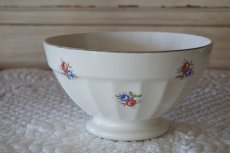 画像1: カフェオレボウル 白地 ブルーとピンクのお花柄 口径14.5cm〖202110-05〗 (1)