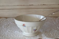 画像18: カフェオレボウル 白地 ブルーとピンクのお花柄 口径14.5cm〖202110-05〗 (18)