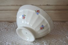 画像14: カフェオレボウル 白地 ブルーとピンクのお花柄 口径14.5cm〖202110-05〗 (14)