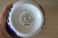 画像15: カフェオレボウル ムーランデルー 赤と青のお花絵付け 口径14.2cm〖202211-56〗 (15)