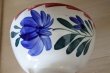 画像12: カフェオレボウル ムーランデルー 赤と青のお花絵付け 口径14.2cm〖202211-56〗 (12)