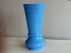 画像16: フランスアンティーク 水色 ミルクガラス 大きなフラワーベース 高さ31.5cm 〖202501−11〗 (16)
