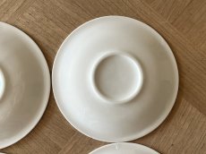 画像15: ヨーロッパヴィンテージ 白いポーセリン ソーサー 小皿6枚セット［202506-01］ (15)