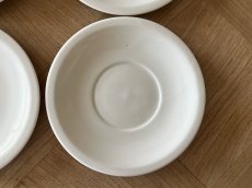 画像29: ヨーロッパヴィンテージ 白いポーセリン ソーサー 小皿6枚セット［202506-01］ (29)