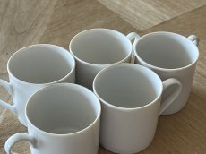 画像17: ドイツヴィンテージ 白いポーセリン デミタスカップ5個セット［202506-06］ (17)