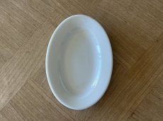 画像1: オランダヴィンテージ 白いポーセリン 小さなオーバル ラヴィエ タパス皿 Aランク［202506-07］ (1)