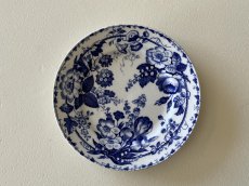 画像1: クレイユエモントロー フローラシリーズ ミュゲ スズラン 鈴蘭 デザート皿〖202405−35〗 (1)