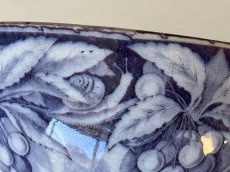 画像13: カフェオレボウル ボルドー窯 さくらんぼとかたつむり柄 口径12.8cm〖202503-08〗 (13)
