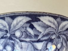 画像16: カフェオレボウル ボルドー窯 さくらんぼとかたつむり柄 口径12.8cm〖202503-08〗 (16)