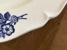 画像10: HBCM モントロー ブルーローズのブーケ 花リム メインプレート 24cm #1 [202506−61] (10)