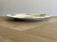 画像15: HBCM モントロー ブルーローズのブーケ 花リム メインプレート 24cm #1 [202506−61] (15)