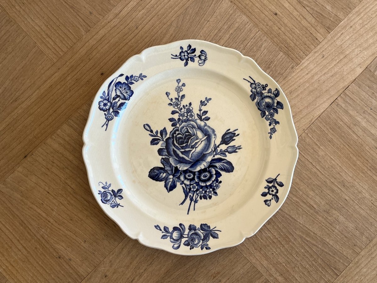 画像1: HBCM モントロー ブルーローズのブーケ 花リム デザート皿  22cm #1 [202506−67] (1)