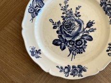 画像3: HBCM モントロー ブルーローズのブーケ 花リム デザート皿  22cm #1 [202506−67] (3)