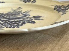 画像17: HBCM モントロー ブルーローズのブーケ 花リム デザート皿  22cm #1 [202506−67] (17)