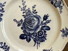 画像4: HBCM モントロー ブルーローズのブーケ 花リム デザート皿  22cm #2 [202506−68] (4)