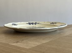 画像17: HBCM モントロー ブルーローズのブーケ 花リム デザート皿 22cm #4 [202506−70] (17)