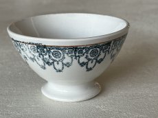 画像2: カフェオレボウル クレイユエモントロー プチボル グリーン お花のスワッグ柄 Aランク〖202503-36〗 (2)