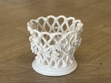 画像2: マリコルヌ窯 エミールテシエ 葡萄レリーフ パニエ風 鉢カバー 円柱 [202507-61] (2)