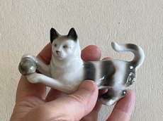 画像13: ドイツ アンティーク ポーセリン製ねこ2個セット〖202410-010〗 (13)