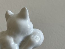 画像21: ドイツ アンティーク ポーセリン製ねこ2個セット〖202410-010〗 (21)