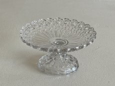 画像2: プレスガラスの小さめのコンポティエ 直径16.3cm〖202410−13〗 (2)