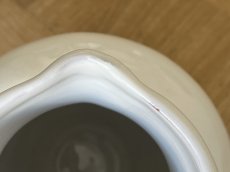 画像9: 20世紀 シモーヌ・ファヴィエ ムスティエ 白釉 大型ピシェ[202507-65] (9)