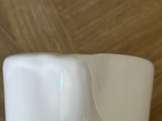 画像11: 20世紀 シモーヌ・ファヴィエ ムスティエ 白釉 大型ピシェ[202507-65] (11)