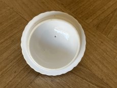 画像30: サルグミンヌ 白いポーセリン 螺旋レリーフ コーヒーポット [202507-66] (30)