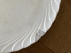画像5: SALINS バルボティーヌ いちご 白いレリーフ皿 ダメージ [202507-35] (5)