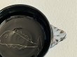 画像7: 南仏陶器 ヴァロリス 黒いブイヨンボウル 魚のスクラッチ絵 ＃3〖202410−028〗 (7)