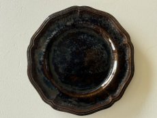 画像1: 南仏陶器 デュルフィ窯 焦げ茶釉薬 花リム 大型プレート 33cm〚202504-027〛 (1)