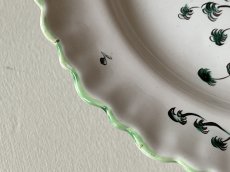 画像11: ☆ギャルリーイデコ☆ ムスティエ 鳥の絵付けプレート グリーン柄 〖202412−001〗 (11)
