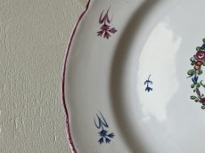 画像16: フランス東部 ファイアンス お花とモノグラム、ヤグルマギク 絵付けプレート ＃2〚202504-015〛 (16)