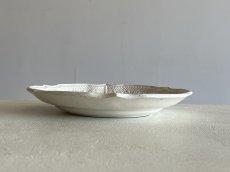 画像15:  19世紀 ランベルヴィレー 白いレリーフ皿 ＃1〖202504-80〗 (15)