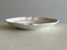 画像17:  19世紀 ランベルヴィレー 白いレリーフ皿 ＃1〖202504-80〗 (17)