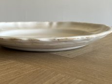 画像19: ムスティエ 白釉 花リム プレート 24.5cm ＃1 [202508-21] (19)