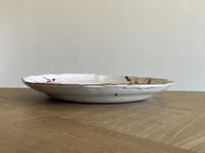画像15: フランス東部 サンクレモン 白釉に赤い薔薇の絵付けプレート ＃1 [202508-23] (15)
